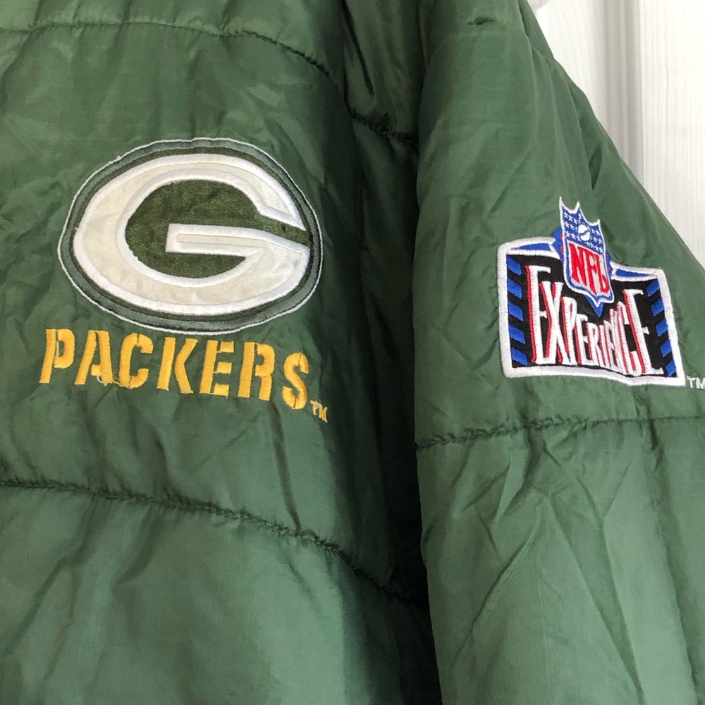 SOLD - Vintage Pro Player Reversable Greenbay Coat - Picture 6 of 8